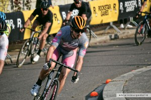 huez red hook criterium milano