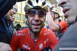 foto arrivo vincenzo nibali milano sanremo