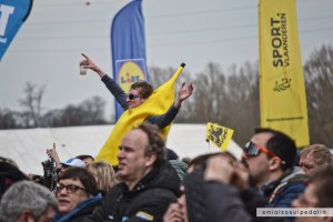 uomo banana tifosi fiandre