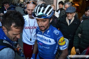 foto julian alaphilippe siena strade bianche